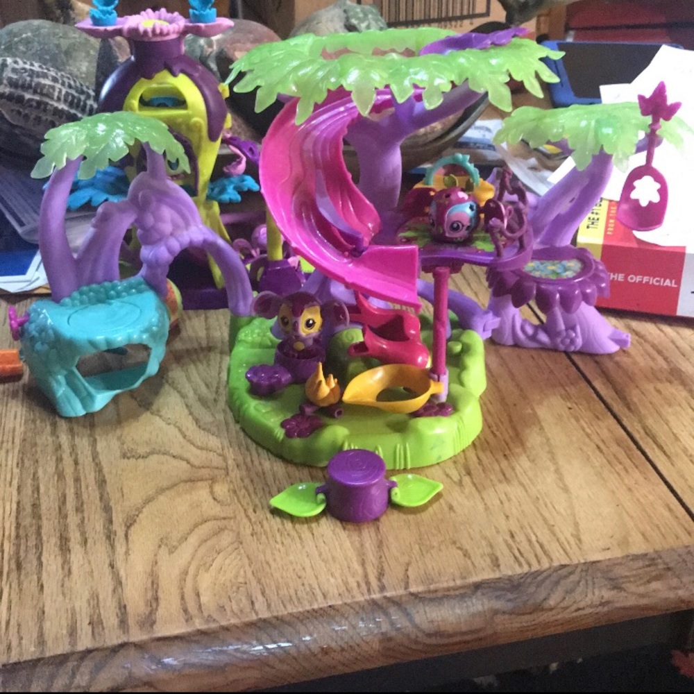 Zoobles lot